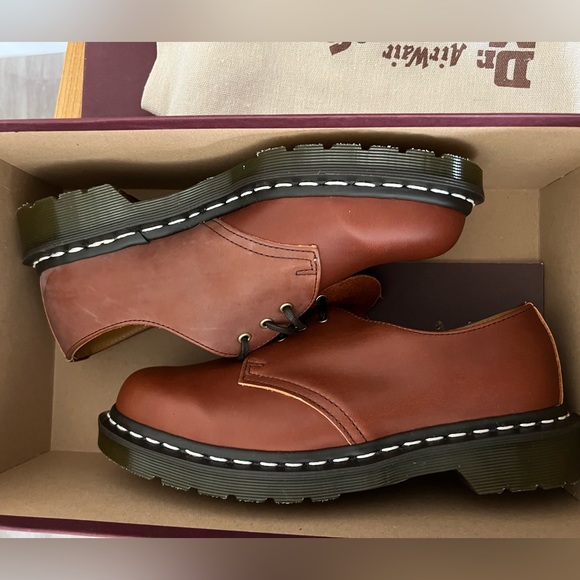 Dr. Martens 1461 made in England (NWT) W8 - Picture 10 of 16